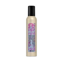 More Inside This is a Curl Moisturizing Mousse