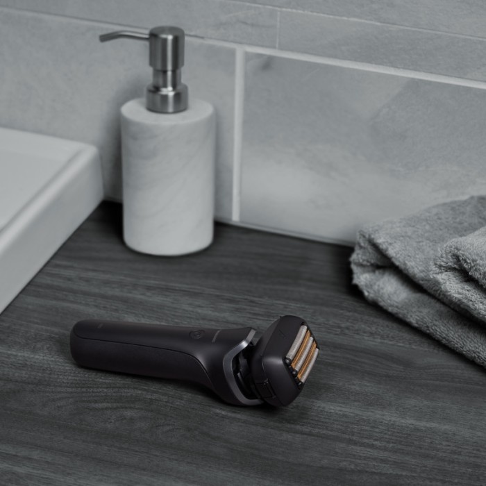 Panasonic Premium Wet & Dry 5-Blade Electric Shaver