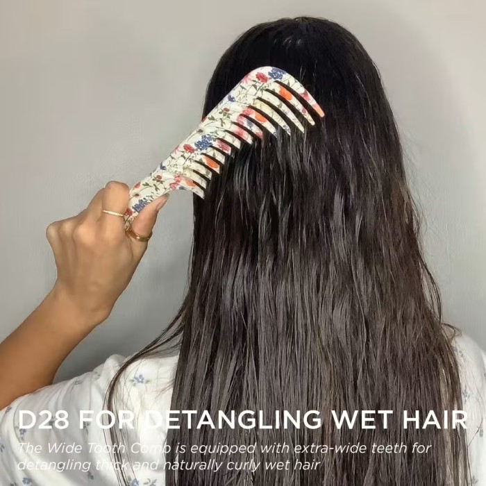 Denman Brushes D28 Deluxe Floral Fantasies Wide Tooth Detangle Comb
