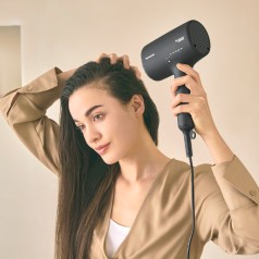 Nanoe MOISTURE+ and Mineral Hair Dryer 