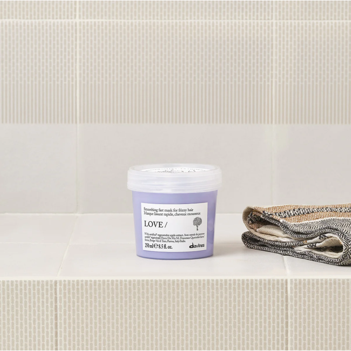 Davines LOVE Smoothing Instant Mask