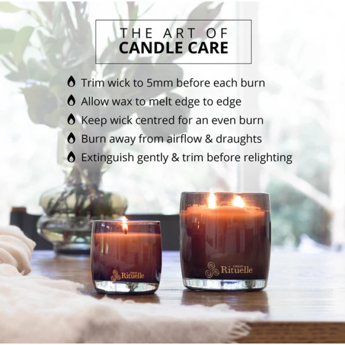 Urban Rituelle Black Amber, Rosewood & CedarScented Soy Candle