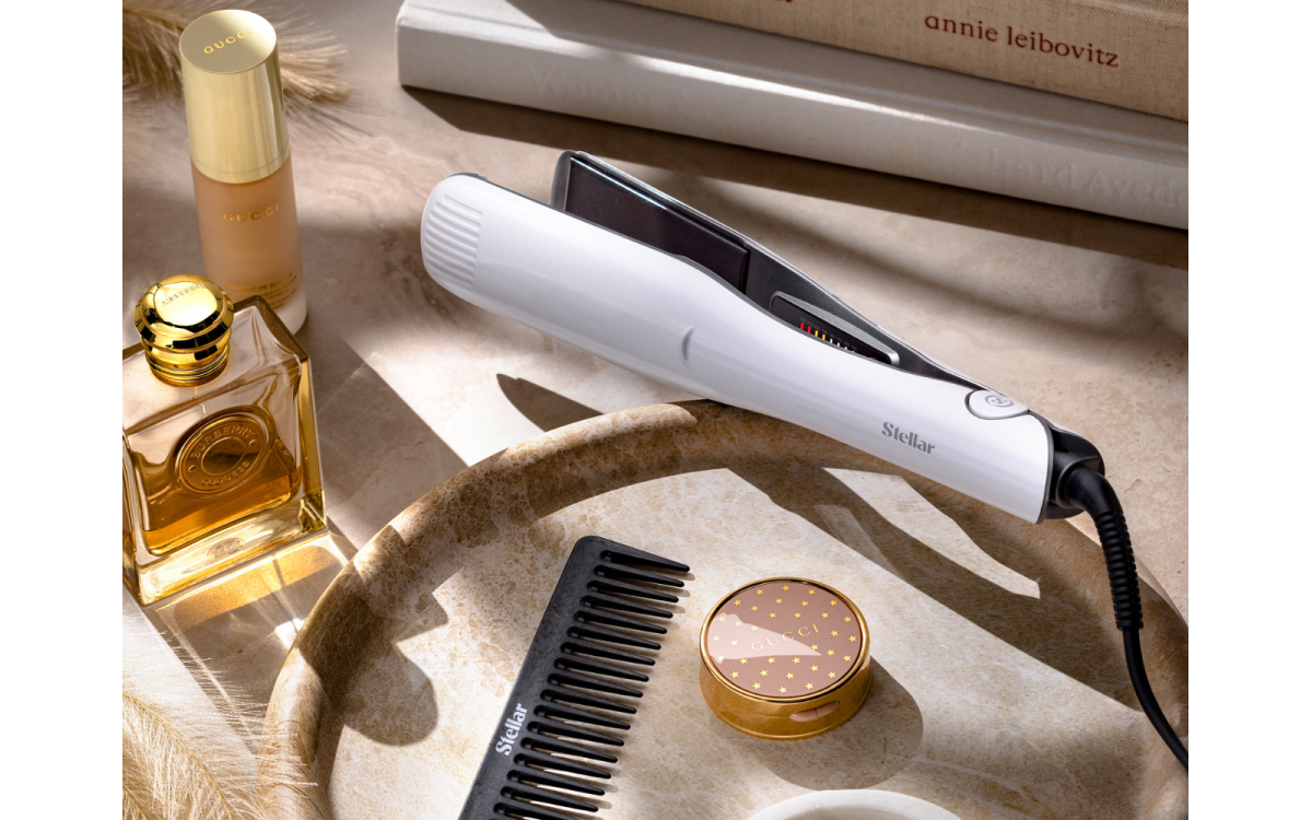 Titanium vs Ceramic Flat Iron: What’s the Difference Between Ceramic and Titanium Flat Irons?