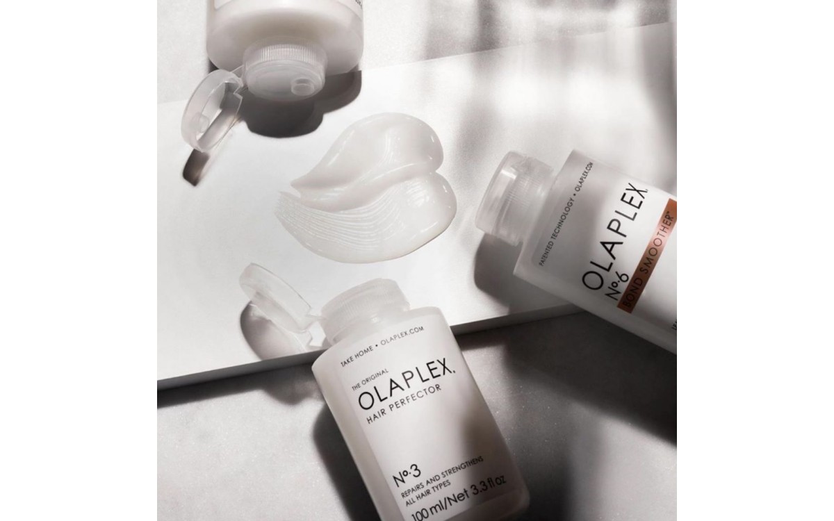 Olaplex No. 6 Bond Smoother: The Holy Grail Anti-Frizz Leave-In Treatment