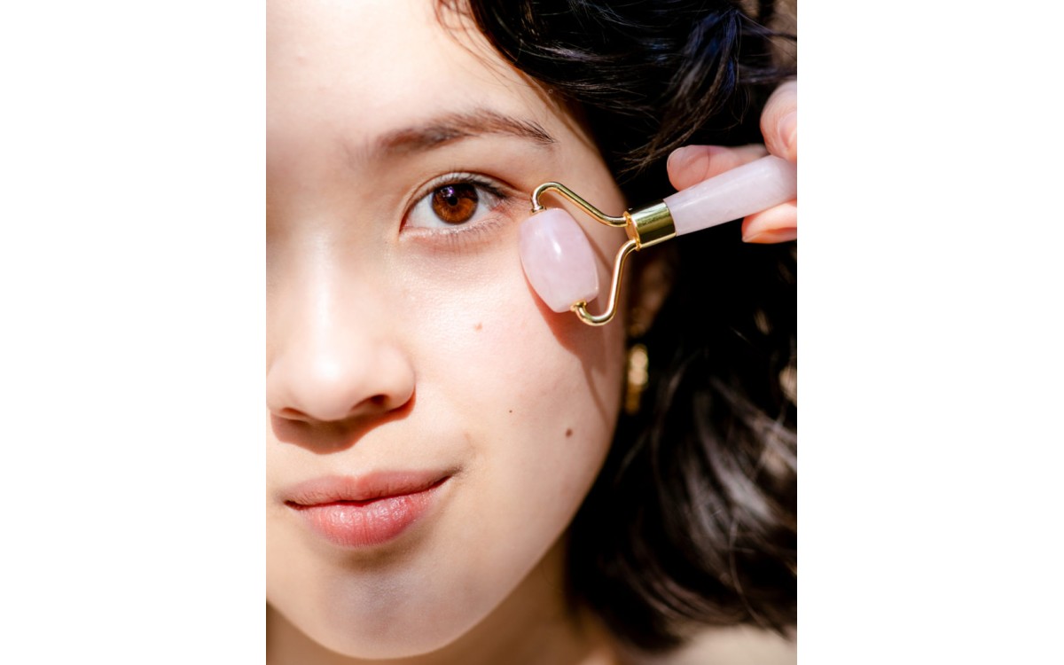 Jade Roller and Gua Sha Tutorial: Beauty Tools 101