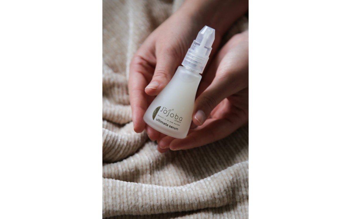 Jojoba New Ultimate Serum - How it Combats the Signs of Ageing