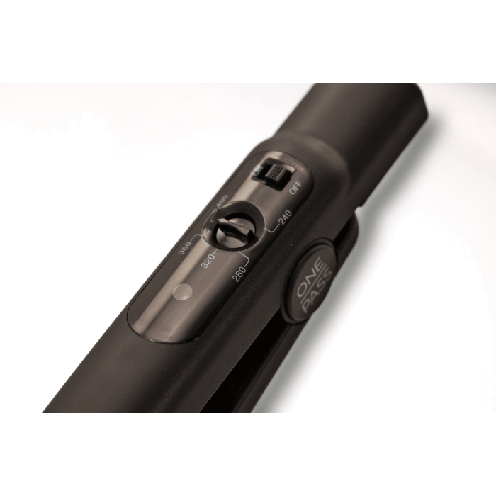 Bio Ionic One Pass 1.5" Wide Iron Straightener Bio Ionic One Pass 1.5" Wide Iron Straightener