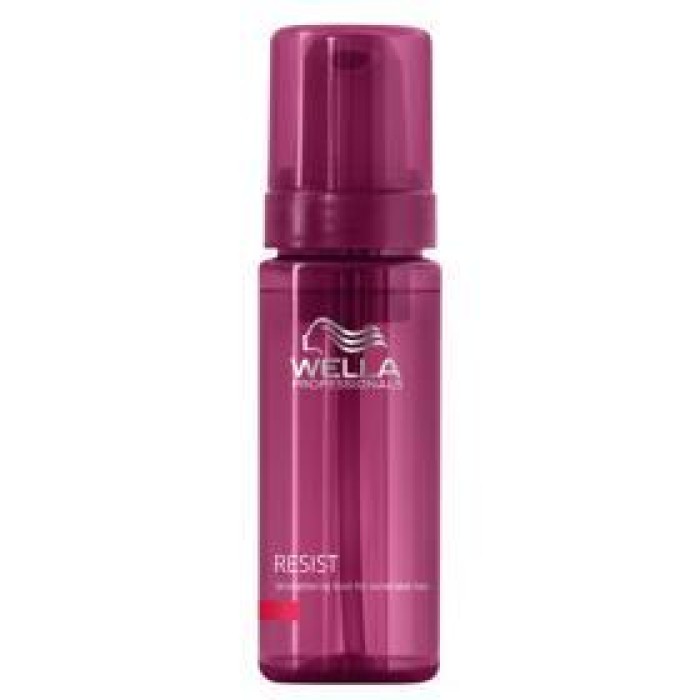 Wella Professionals Resist Strengthening Foam For Vulnerable Hair