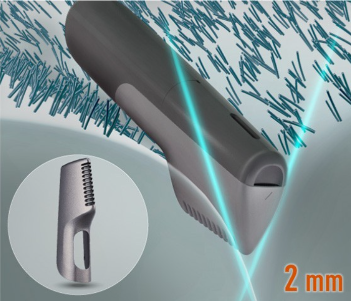 Two comb attachments for uniform trimming